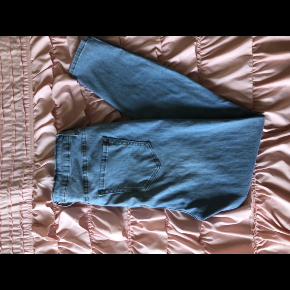 Highwaist Distressed Mom Jean